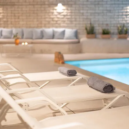 Achillion Luxury Corfu & דירה פראמה