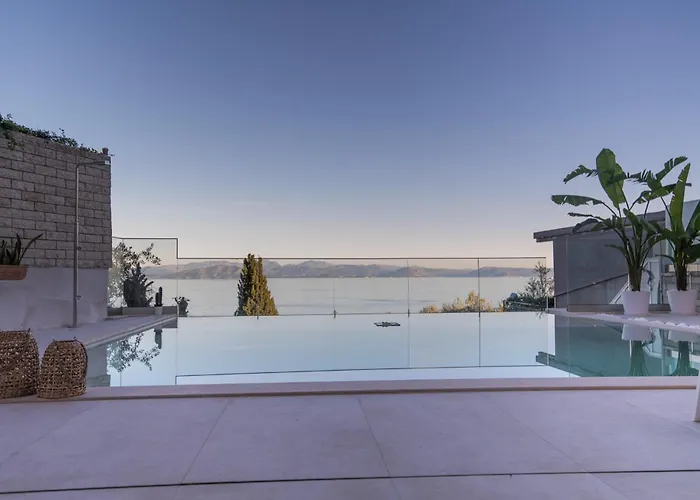 Achillion Luxury Corfu & * بيراما