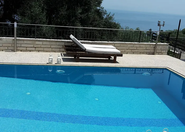 Achillion Luxury Corfu & شقة
