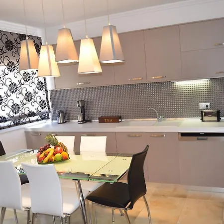 Achillion Luxury Corfu & Apartament
