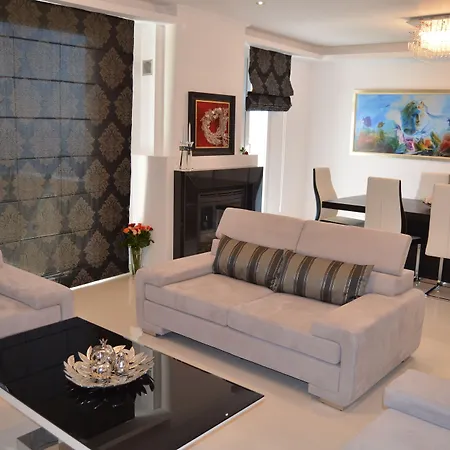 Achillion Luxury Corfu & Apartament *