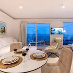 Achillion Luxury Corfu & *