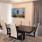 Achillion Luxury Corfu & Apartmán *
