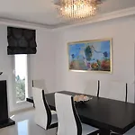 Achillion Luxury Corfu & Apartmán