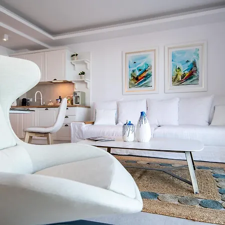 Achillion Luxury Corfu & Apartman