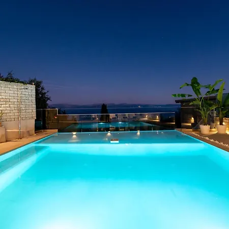 Achillion Luxury Corfu & Apartmán Perama (Corfu)