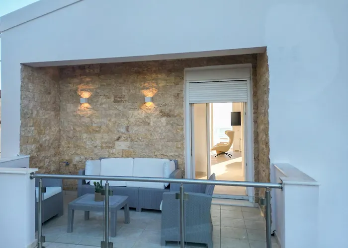 Achillion Luxury Corfu & * Перама