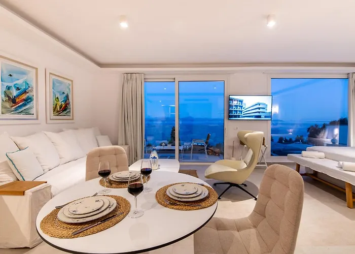 Achillion Luxury Corfu & *