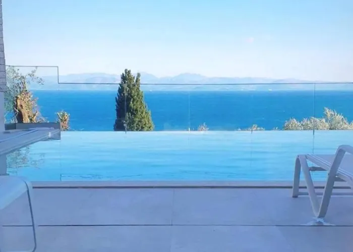 Апартаменты Achillion Luxury Corfu & *