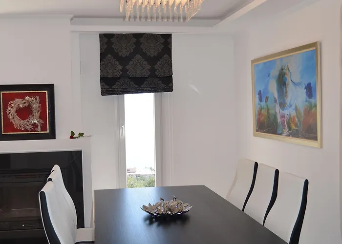 Achillion Luxury Corfu & Перама