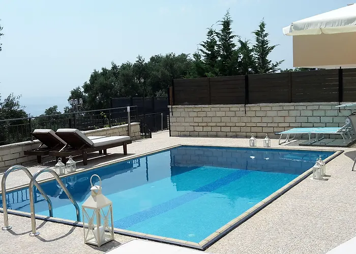 Achillion Luxury Corfu & *